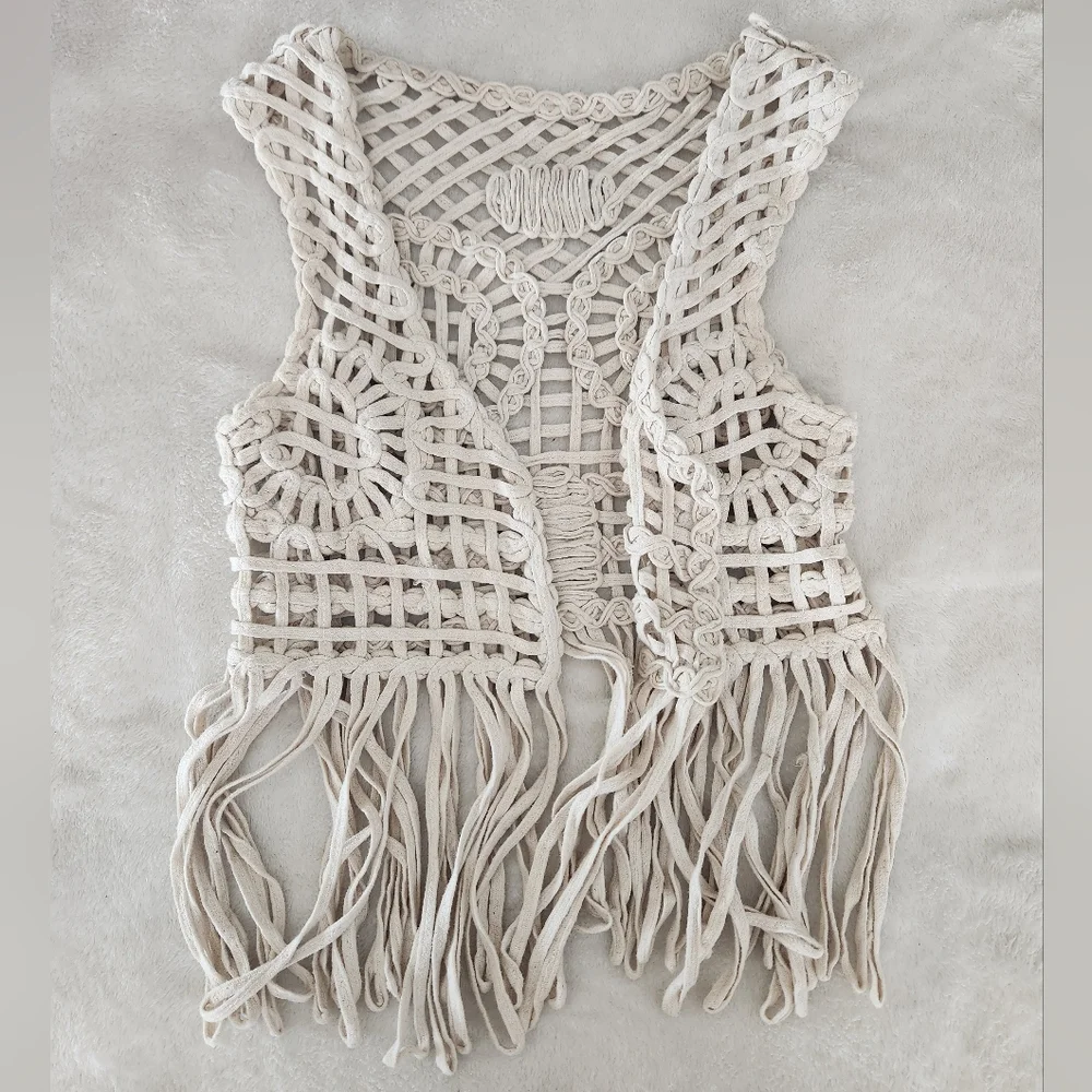 Crochet Fringe Vest - Picture 2 of 2